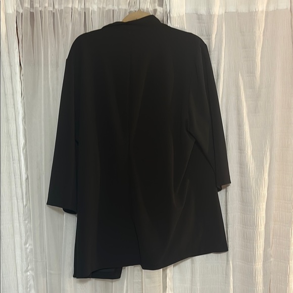 Plus Size Black Women's Blazer - Picture 4 of 8